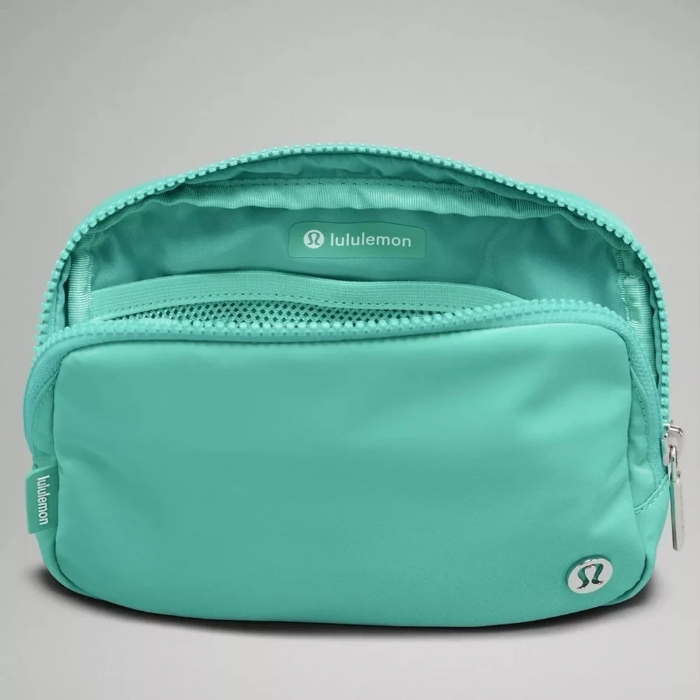 Lululemon Everywhere Belt Bag Paradise Green Crossbody Bag Fanny Pack Nwt - Picture 5 of 8
